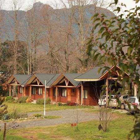 Hosteria Y Camping Del Bosque Пукон Экстерьер фото