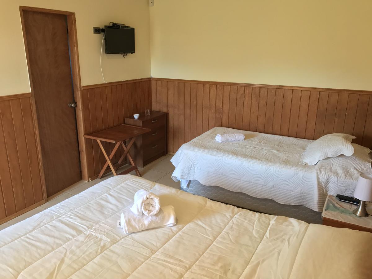 Hosteria Y Camping Del Bosque Пукон Экстерьер фото