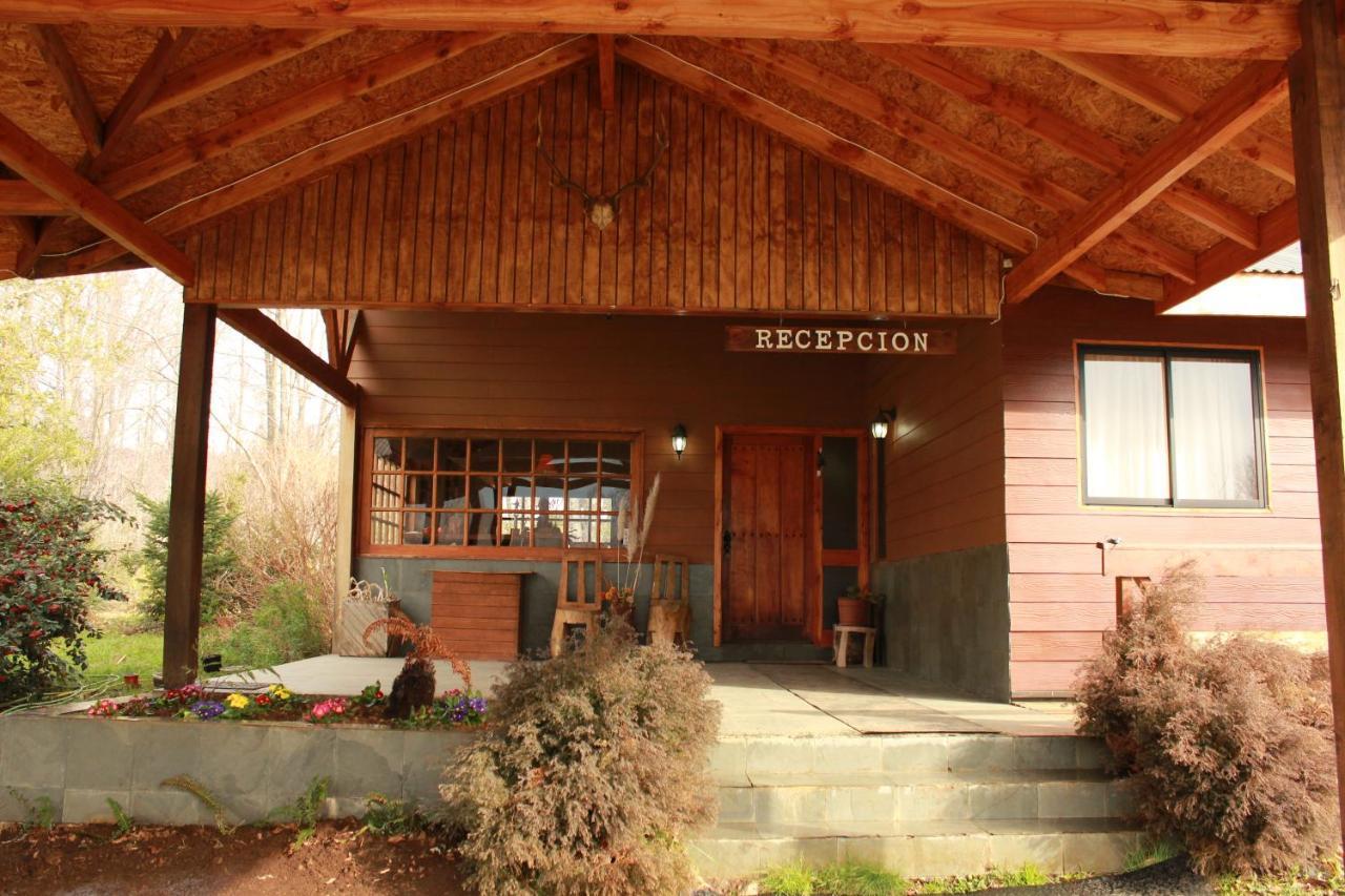 Hosteria Y Camping Del Bosque Пукон Экстерьер фото